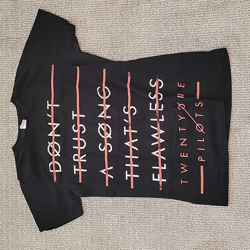 Twenty One Pilots T-shirt